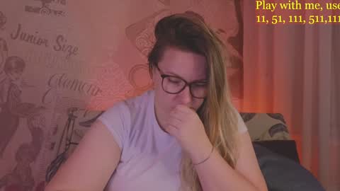 Everyday stream in the same time online show from 01-25-25, 01:43