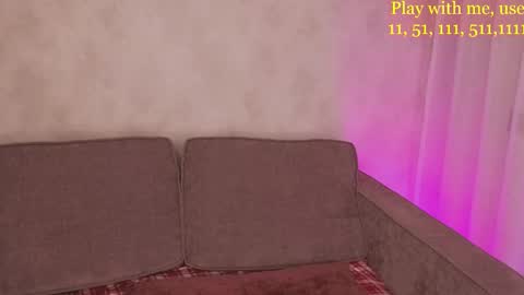 Snapshot of cute_darina chatting on 10-17-25, 01:53 Everyday stream in the same time online show from 10-17-25, 01:53