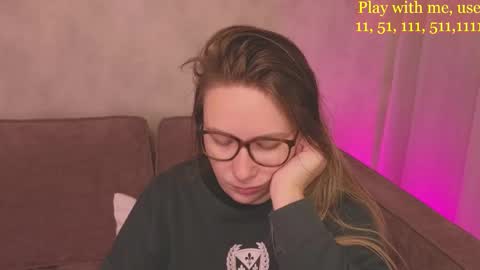 Everyday stream in the same time online show from 11-26-25, 01:17