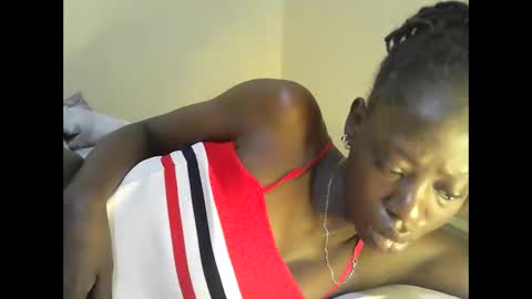 cute_doria online show from 01-30-25, 03:11
