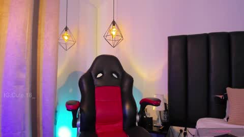    Independent Model online show from 05-10-26, 11:48