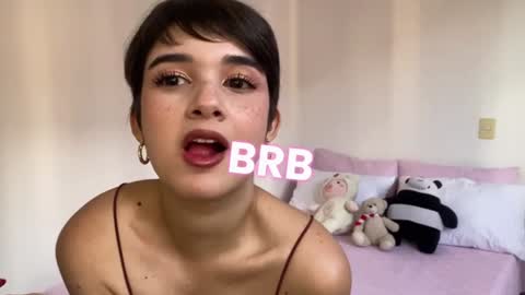 Cute online show from 12-21-24, 11:13