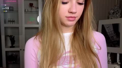 Anne online show from 12-04-24, 07:06