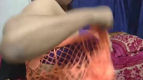 Snapshot of cute_kashmira99 chatting on 01-20-25, 09:43 kashmira online show from 01-20-25, 09:43