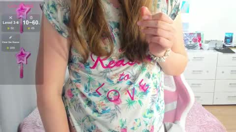 cute_kate0 online show from 10-05-25, 09:40