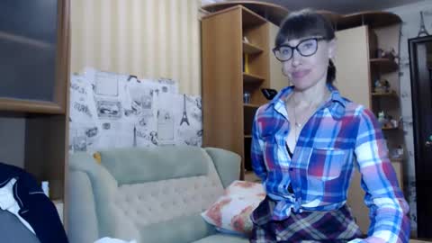 cute_lion_ online show from 12-08-24, 11:46
