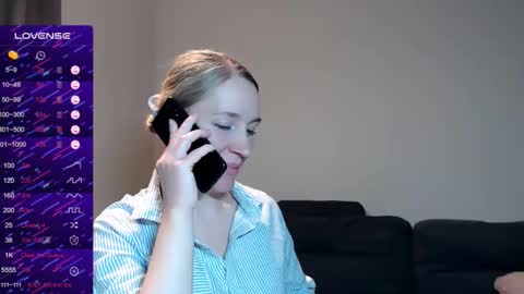 cute_lion_ online show from 12-12-24, 01:17