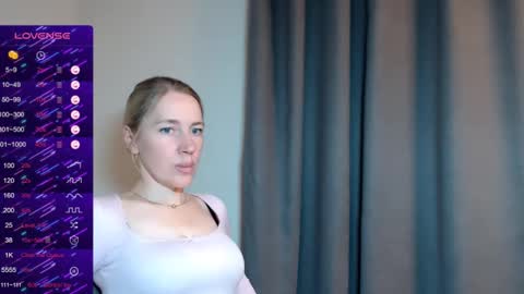 cute_lion_ online show from 12-14-24, 05:36
