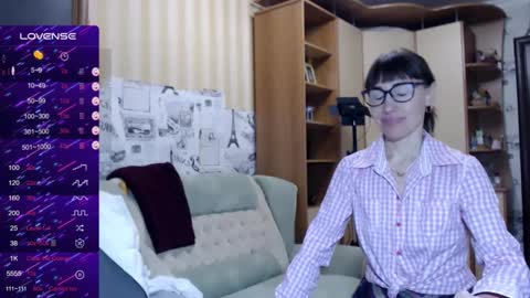 cute_lion_ online show from 12-29-24, 12:01