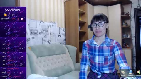 cute_lion_ online show from 12-30-24, 12:20