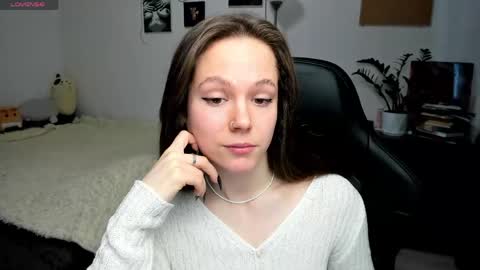Emily online show from 05-01-26, 11:04