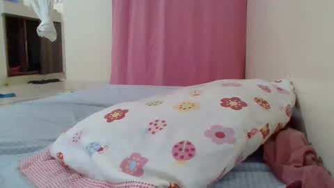 cute_lizah online show from 02-20-25, 02:46