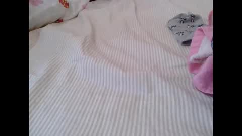 cute_lizah online show from 03-01-25, 10:02