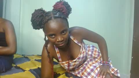 cute_lorna online show from 04-12-26, 09:25