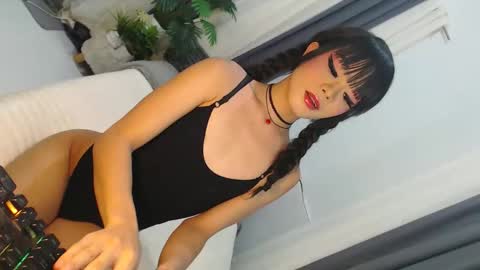 Snapshot of cute_maloi chatting on 04-20-26, 11:02 Jane online show from 04-20-26, 11:02