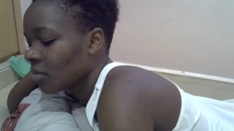 cute_marion online show from 02-11-25, 02:02