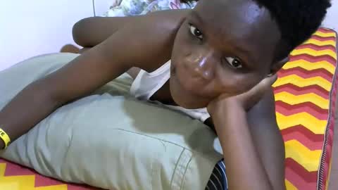 cute_marion online show from 10-22-25, 04:24