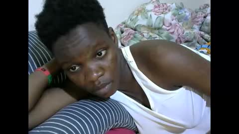 cute_marion online show from 11-01-25, 08:00