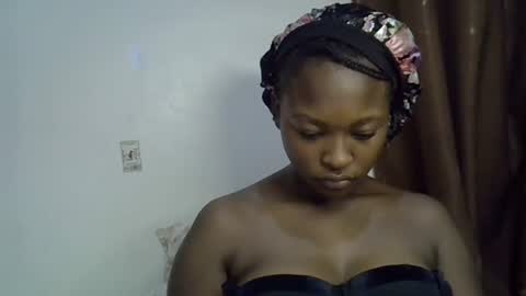 cute_melissa1 online show from 06-19-26, 02:05
