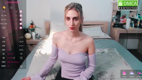 Milana online show from 10-15-25, 10:04