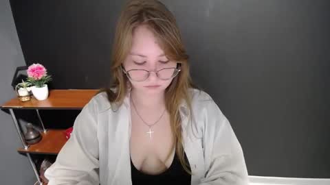 Veronica online show from 02-27-25, 08:06