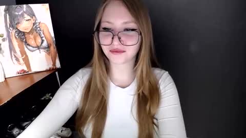 Snapshot of cute_minx chatting on 05-27-26, 06:10 Veronica online show from 05-27-26, 06:10