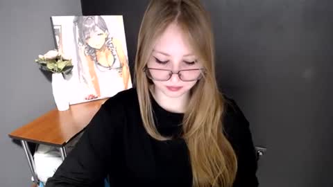 Snapshot of cute_minx chatting on 06-15-26, 06:48 Veronica online show from 06-15-26, 06:48