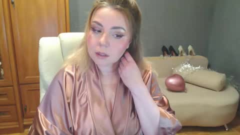 Snapshot of cute_phoenix chatting on 05-10-26, 06:02 cute_phoenix online show from 05-10-26, 06:02