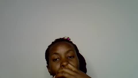 cute_pie20 online show from 10-19-25, 10:32