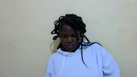 cute_roxie online show from 12-07-24, 09:55