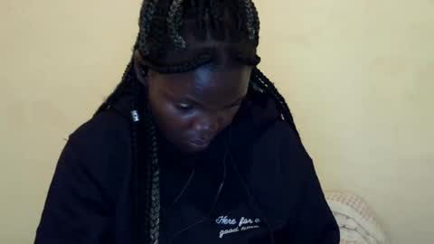 cute_roxie online show from 12-24-24, 09:44