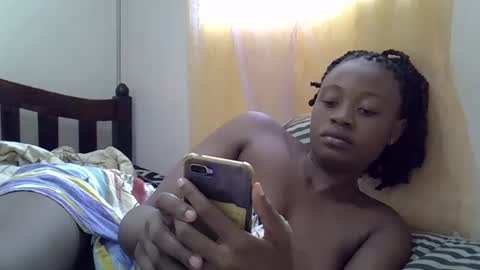 cute_savanna online show from 01-08-25, 10:37