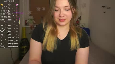 Snapshot of cute_sharloti chatting on 02-15-26, 05:09 Sasha online show from 02-15-26, 05:09