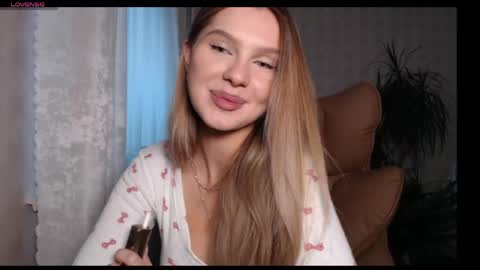 Snapshot of cute_shine_girl chatting on 04-18-26, 05:55 Hello Im Alisa Thank you for all the support online show from 04-18-26, 05:55