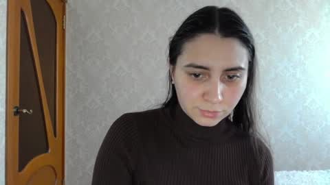 cute_strawberry_ online show from 12-09-24, 07:50