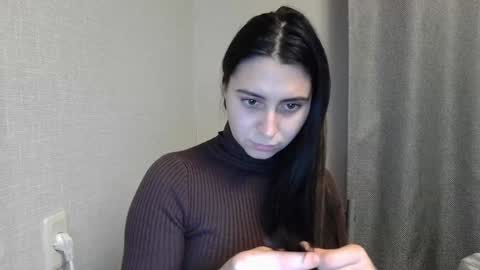 cute_strawberry_ online show from 12-26-24, 03:31
