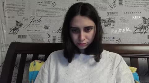 cute_strawberry_ online show from 01-02-25, 09:28