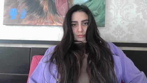 cute_strawberry_ online show from 02-07-25, 11:23