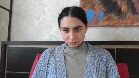 cute_strawberry_ online show from 02-11-25, 10:48