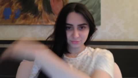 cute_strawberry_ online show from 02-12-25, 05:58