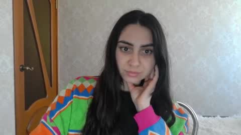 cute_strawberry_ online show from 02-20-25, 09:44