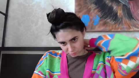 cute_strawberry_ online show from 03-01-25, 10:55