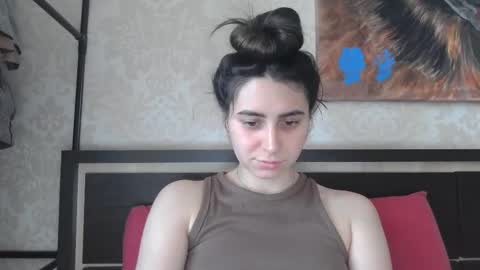 cute_strawberry_ online show from 03-08-25, 01:57