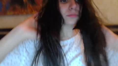 cute_strawberry_ online show from 03-11-25, 05:35