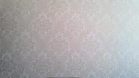 cute_strawberry_ online show from 11-01-25, 11:56