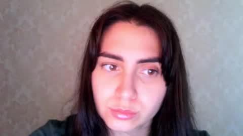 cute_strawberry_ online show from 11-12-25, 09:32