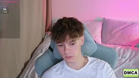 Thomas -  online show from 10-17-25, 06:21