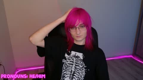  the goal is 50 thumbs up online show from 12-01-24, 08:31