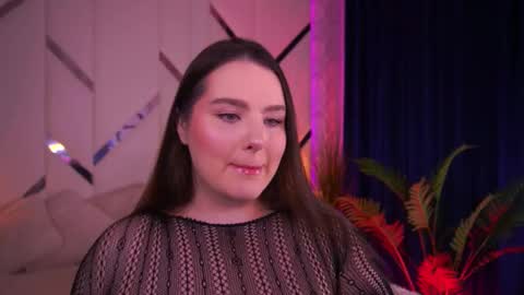 Amber online show from 10-31-25, 12:33