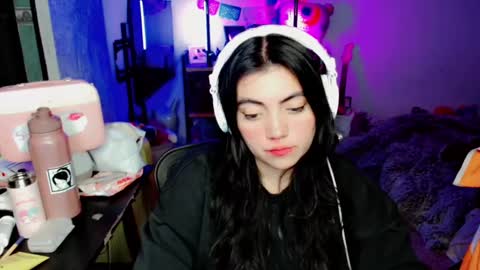 Snapshot of cuteambervi chatting on 12-04-24, 01:58 Princess Amber online show from 12-04-24, 01:58